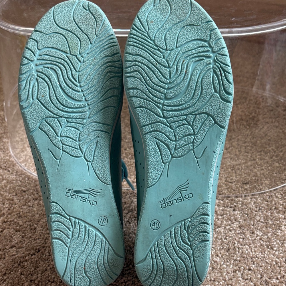 Dansko Orli Perforated Women’s Leather Sneakers Aqua Blue  Sz: 40 EU;  EUC - Picture 4 of 9